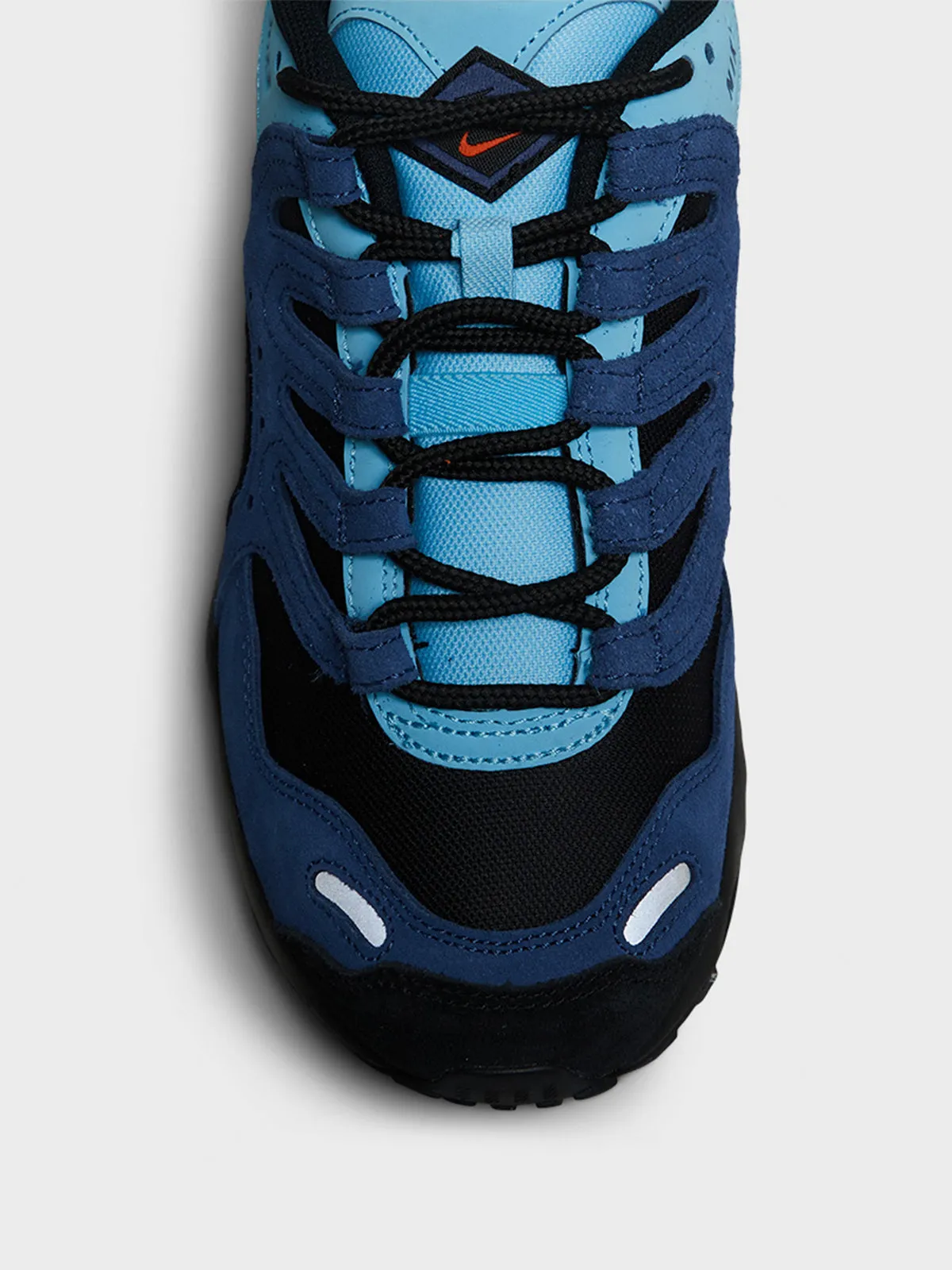 Air Terra Humara SP Sneakers in Mystic Navy, Safety Orange & Black