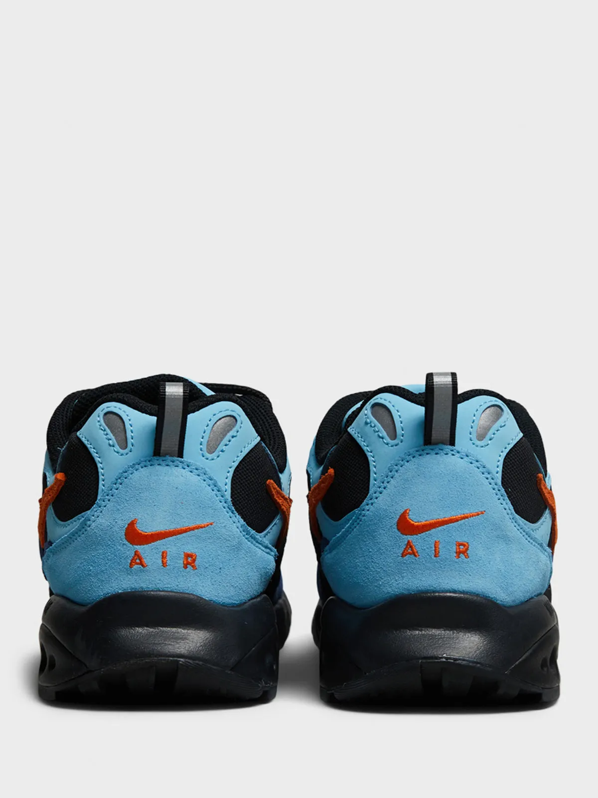 Air Terra Humara SP Sneakers in Mystic Navy, Safety Orange & Black