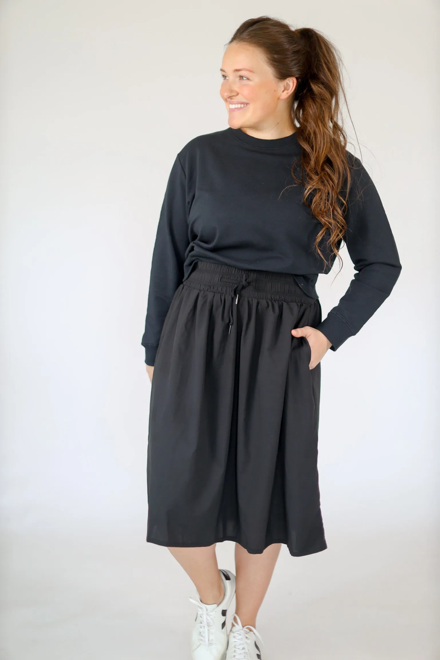 Drawstring Tech High Rise Skirt-Black