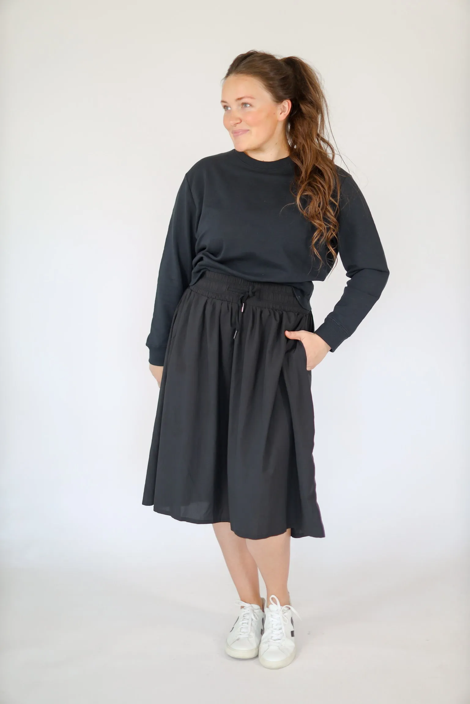 Drawstring Tech High Rise Skirt-Black