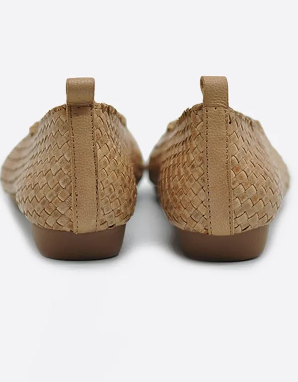 Hand-Woven Retro Leather Fashion Pumps