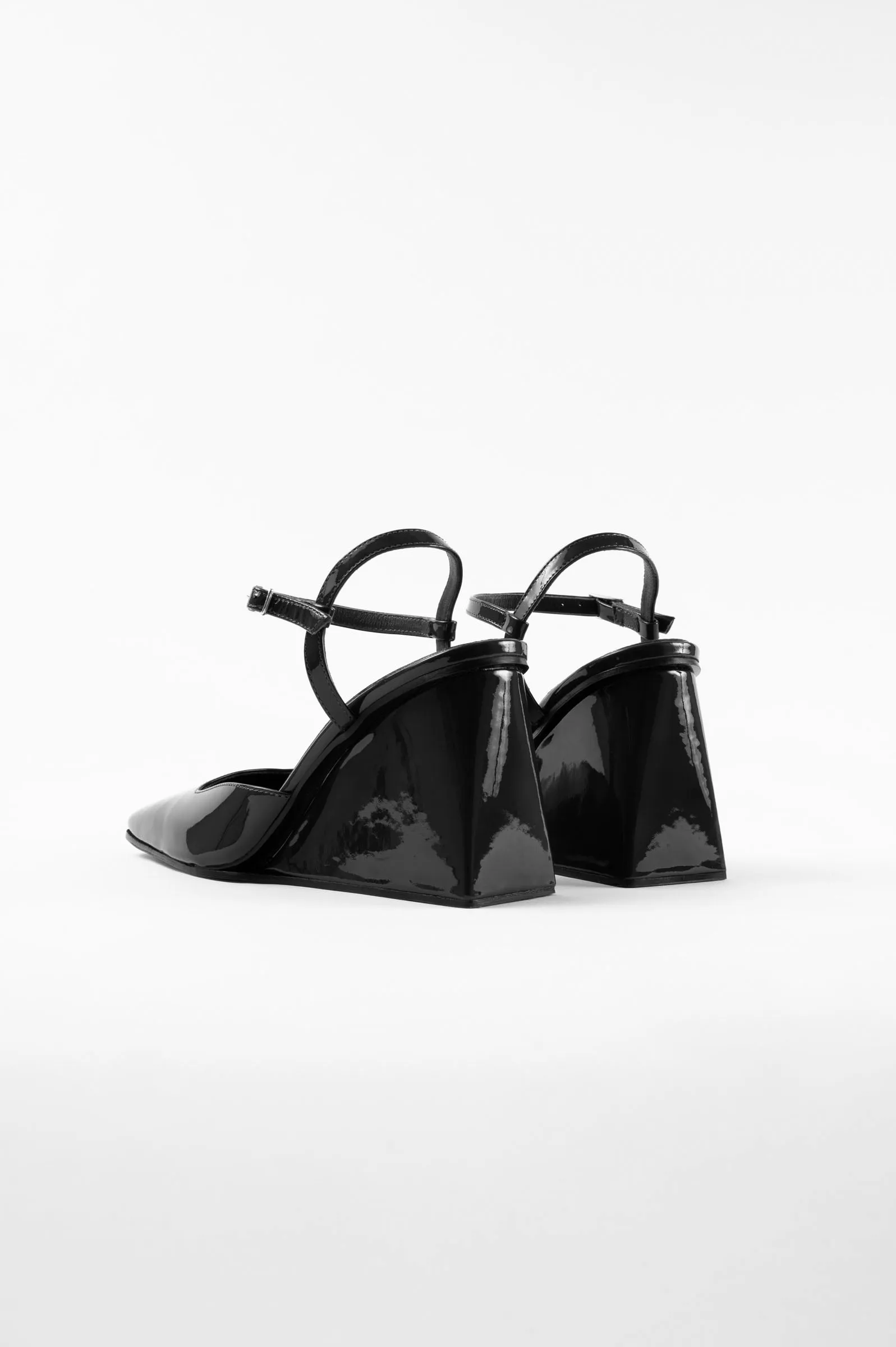 HARUKO - Black Patent Leather Pumps