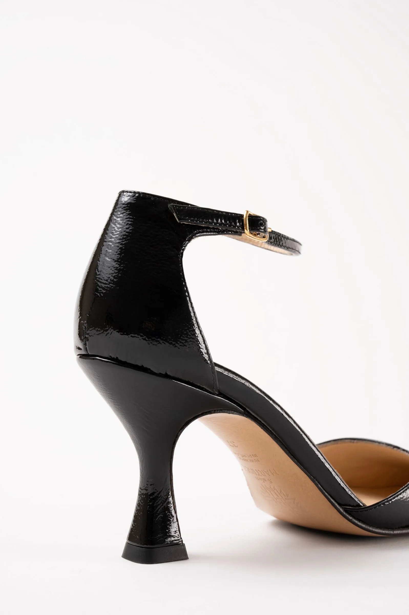 LAURA - Black Patent Leather Pumps