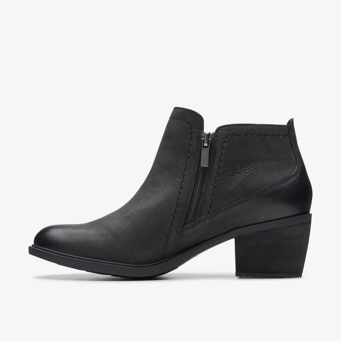 Neva Lo Leather Ankle Boot