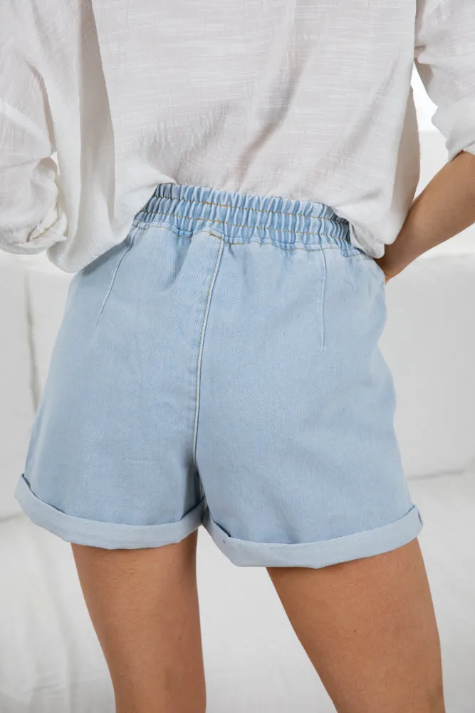 Pique Shorts - Light Wash