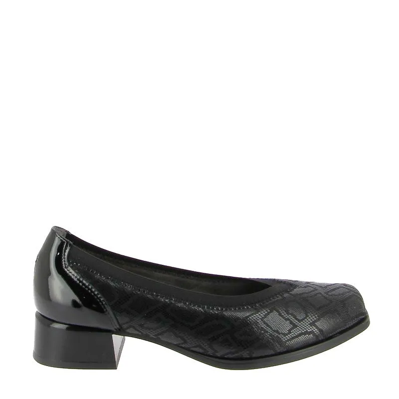 Pitillos 5424 Black Pump