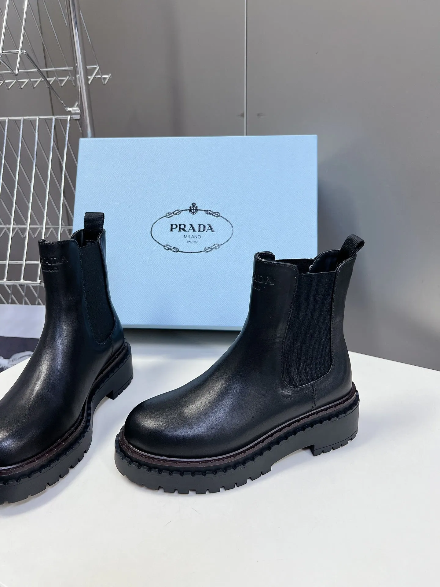 PRA CHELSEA BOOTS BLACK CALFSKIN