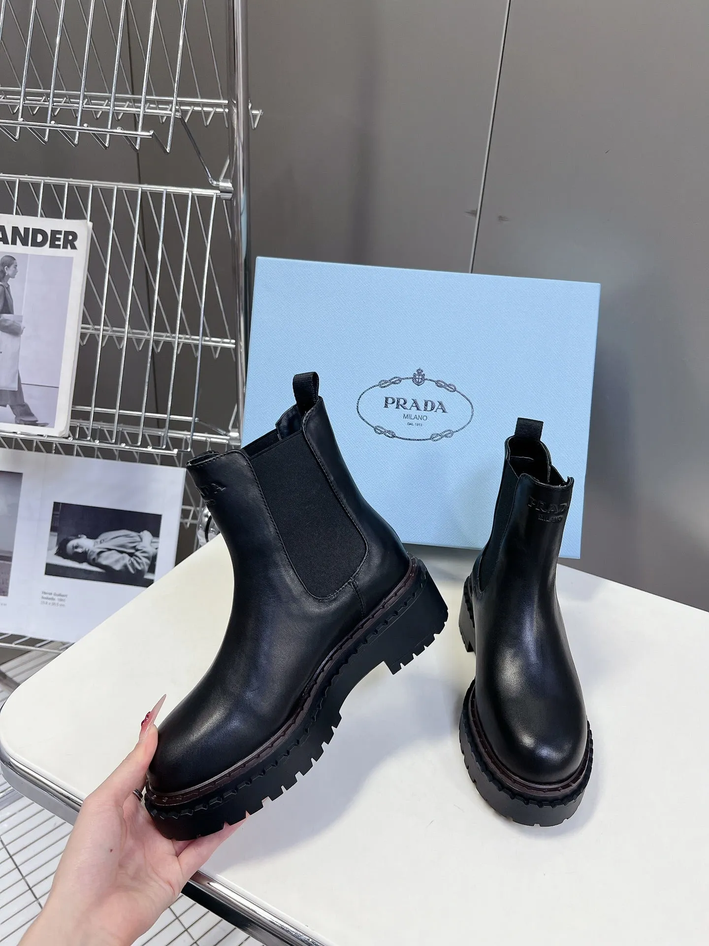 PRA CHELSEA BOOTS BLACK CALFSKIN