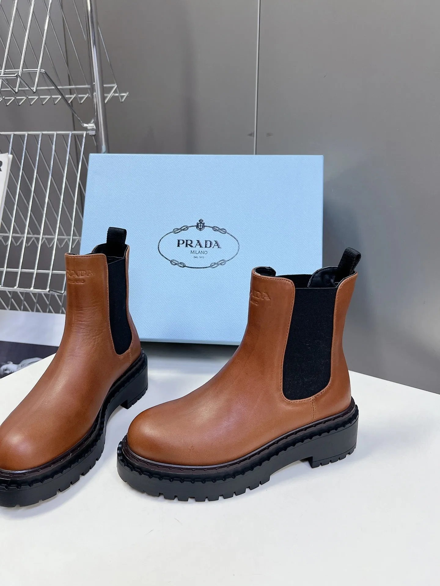 PRA CHELSEA BOOTS CARAMEL CALFSKIN