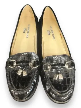 Shoes Flats By Anne Klein In Black, Size: 6