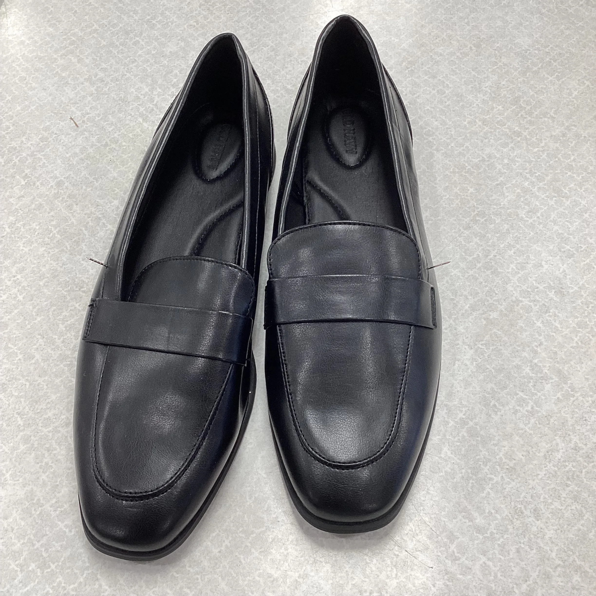 Shoes Flats By Old Navy In Black, Size: 11