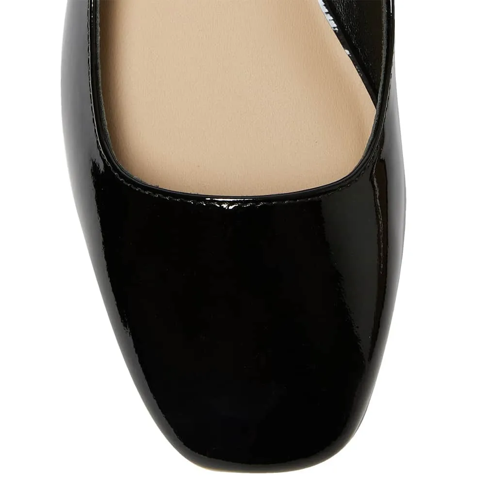 Tottie Flat in Black Patent