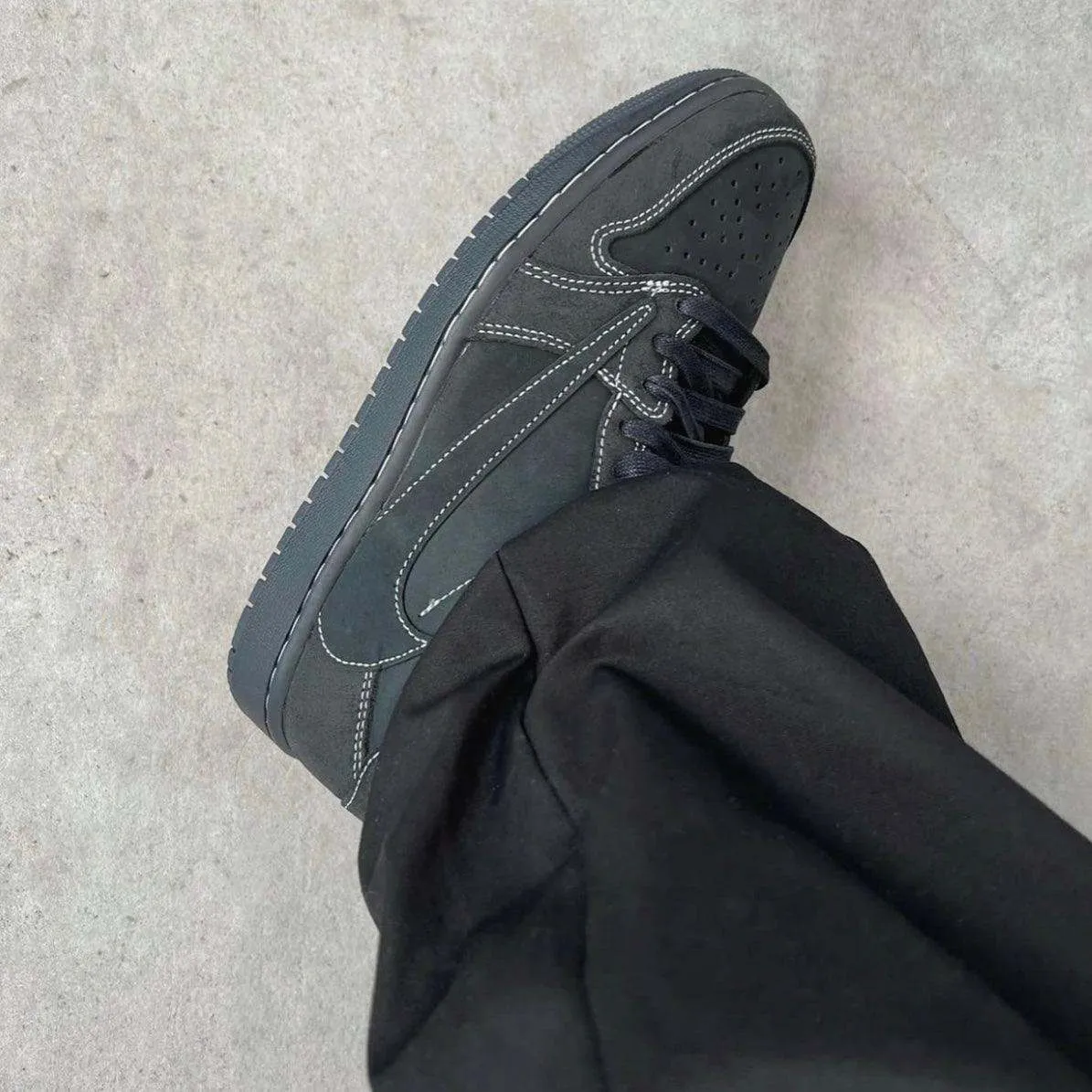 Travis Scott x Air Jordan 1 Low 'Black Phantom'