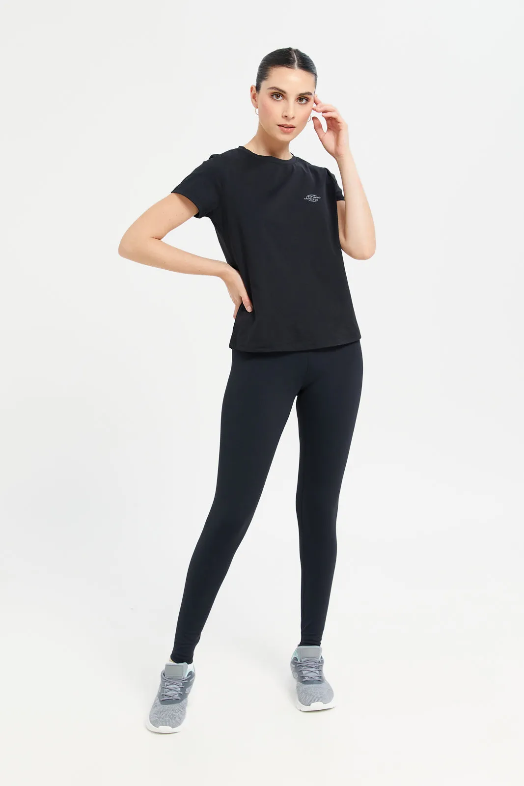 Women Black Solid Performance Active Pants